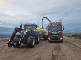 Traktor og lastebil